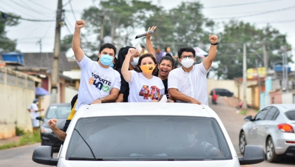 Apoiadores, eleitores e militantes fazem grande carreata com Socorro Neri na Baixada 